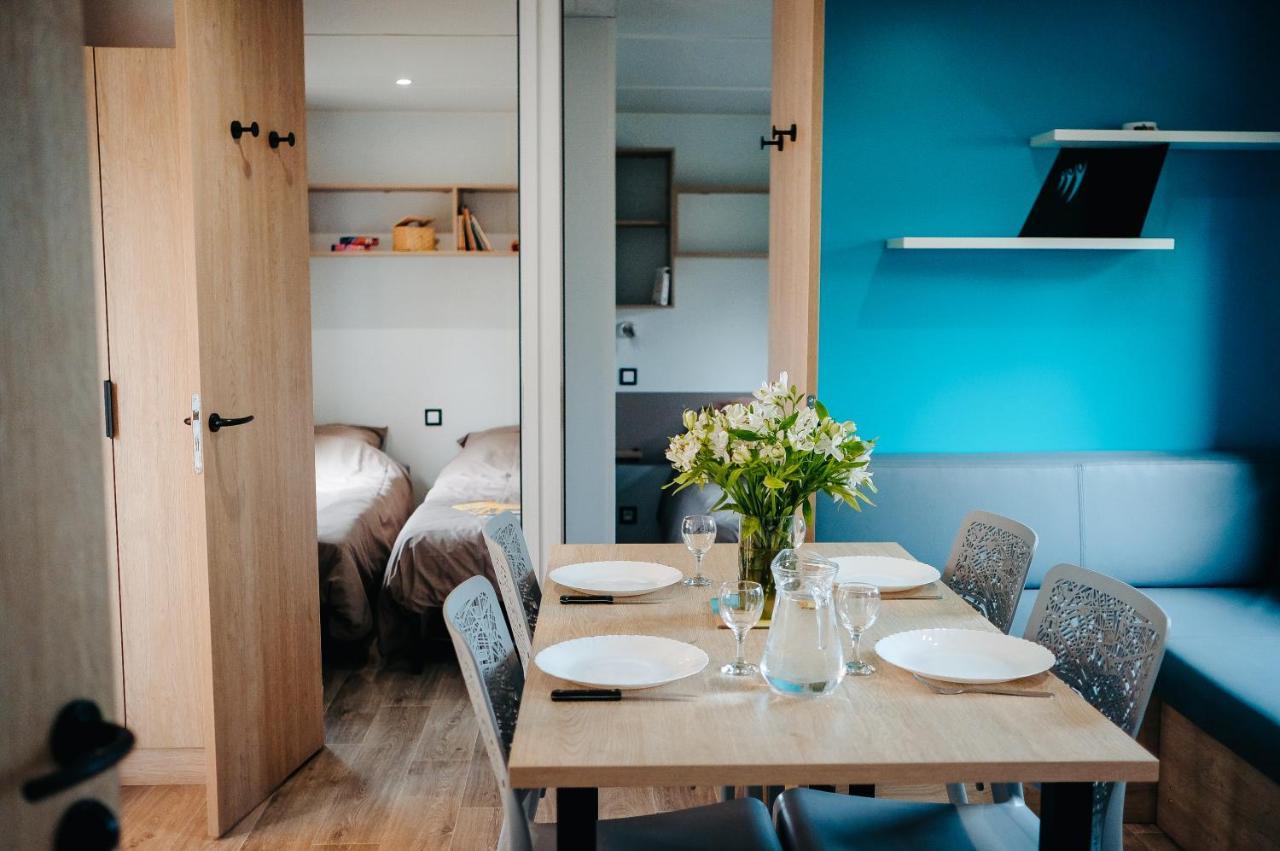 Mobil Home Xxl 4 Chambres - Camping Le Giessen Bassemberg Ngoại thất bức ảnh